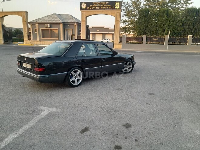 Mercedes E 200 1993, 476,381 km - 2.0 l - Bakı