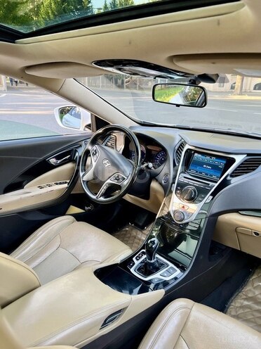 Hyundai Grandeur 2011, 210,000 km - 3.0 л - Bakı