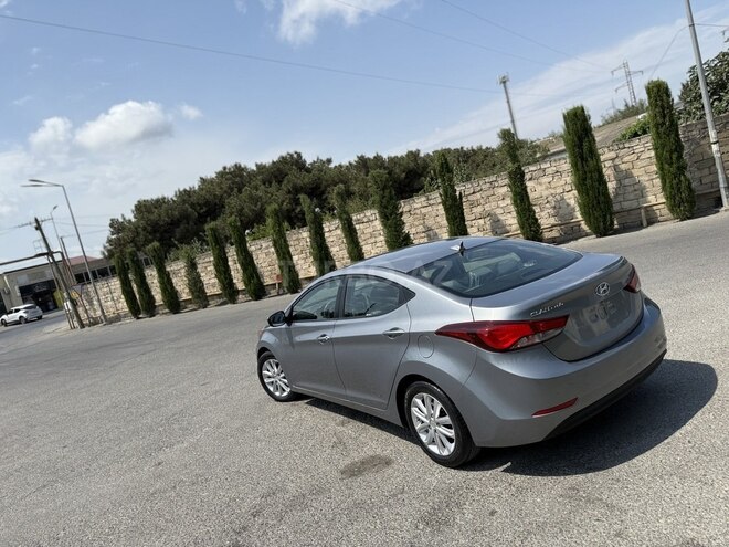 Hyundai Elantra 2015, 120,000 km - 1.8 l - Bakı