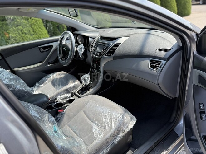 Hyundai Elantra 2015, 120,000 km - 1.8 l - Bakı