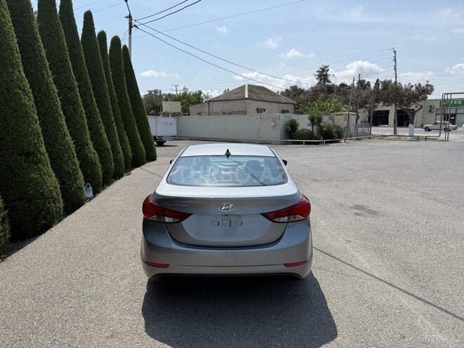 Hyundai Elantra 2015, 120,000 km - 1.8 l - Bakı