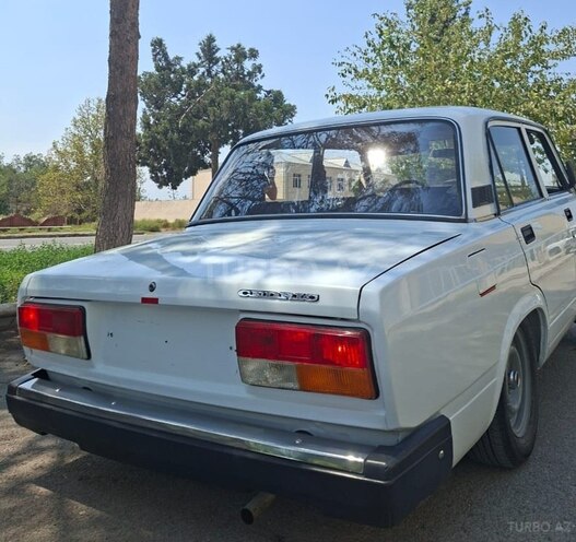 LADA (VAZ) 2107 2009, 124,000 km - 1.6 l - Yevlax