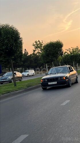 BMW 525 1991, 280,000 km - 2.5 l - Bakı