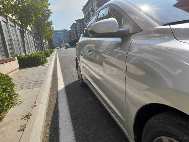 Hyundai Elantra 2016, 196,343 km - 2.0 л - Bakı