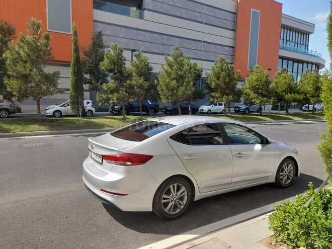 Hyundai Elantra 2016, 196,343 km - 2.0 л - Bakı