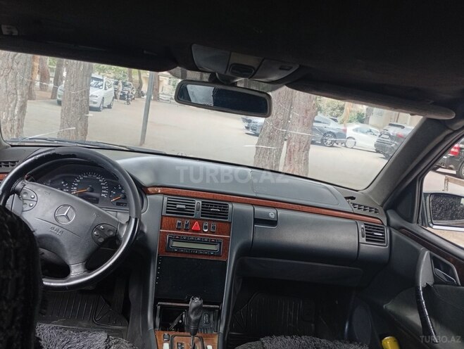 Mercedes E 270 2000, 407,000 km - 2.7 л - Bakı
