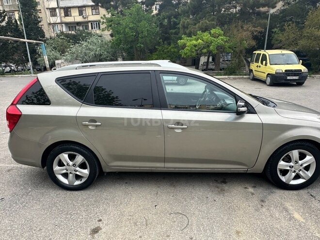 Kia  2011, 232,000 km - 1.6 l - Bakı
