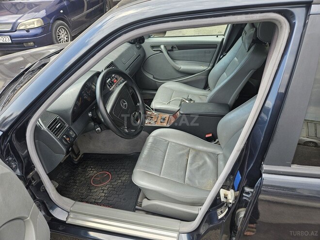 Mercedes C 200 1999, 313,931 km - 2.0 l - Bakı