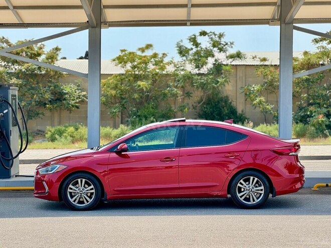 Hyundai Elantra 2018, 114,200 km - 2.0 l - Bakı