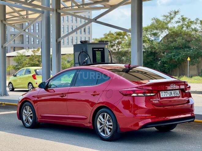 Hyundai Elantra 2018, 114,200 km - 2.0 l - Bakı