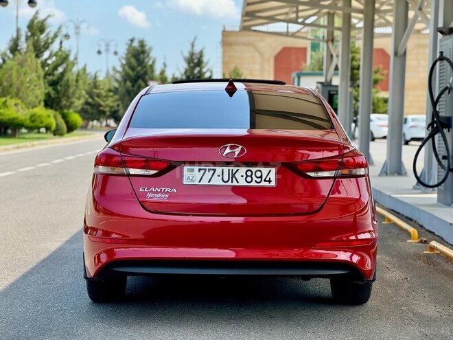 Hyundai Elantra 2018, 114,200 km - 2.0 l - Bakı