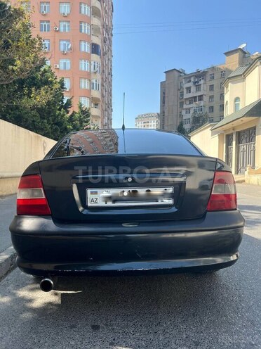 Opel Vectra 1996, 323,500 km - 2.0 l - Bakı