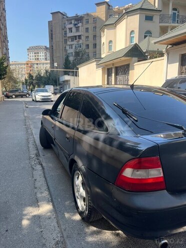 Opel Vectra 1996, 323,500 km - 2.0 l - Bakı