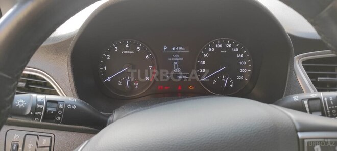 Hyundai Accent 2019, 30,000 km - 1.6 л - Bakı