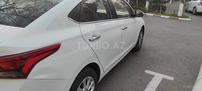 Hyundai Accent 2019, 30,000 km - 1.6 л - Bakı
