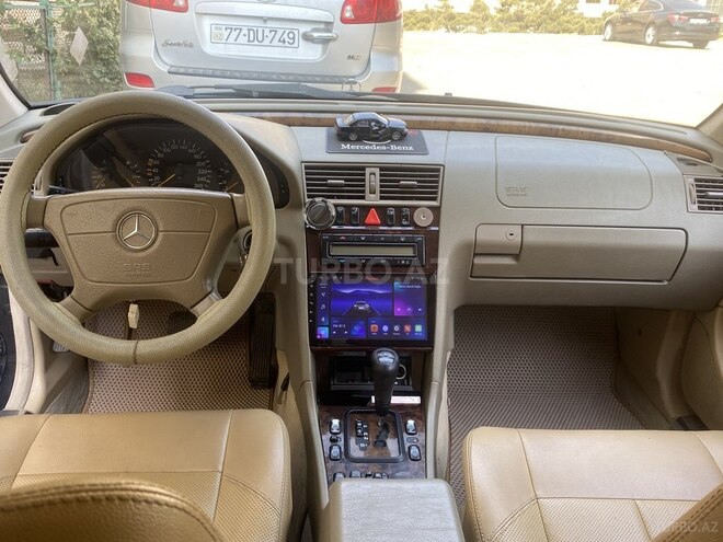 Mercedes C 240 2000, 349,000 km - 2.6 l - Bakı
