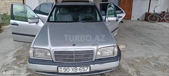 Mercedes E 220 1996, 650,000 km - 2.2 l - Sabirabad