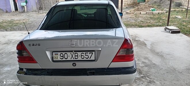 Mercedes E 220 1996, 650,000 km - 2.2 l - Sabirabad