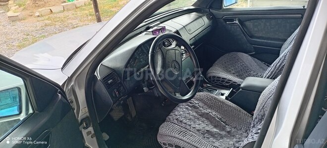 Mercedes E 220 1996, 650,000 km - 2.2 l - Sabirabad