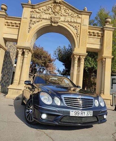 Mercedes E 260 2002, 326,000 km - 2.6 l - Bakı