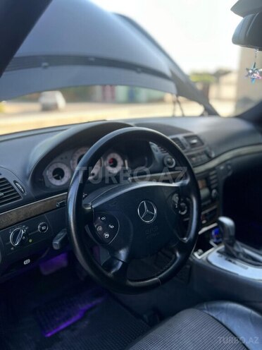 Mercedes E 260 2002, 326,000 km - 2.6 l - Bakı