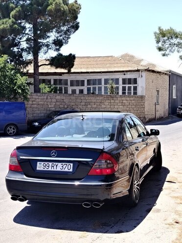 Mercedes E 260 2002, 326,000 km - 2.6 l - Bakı