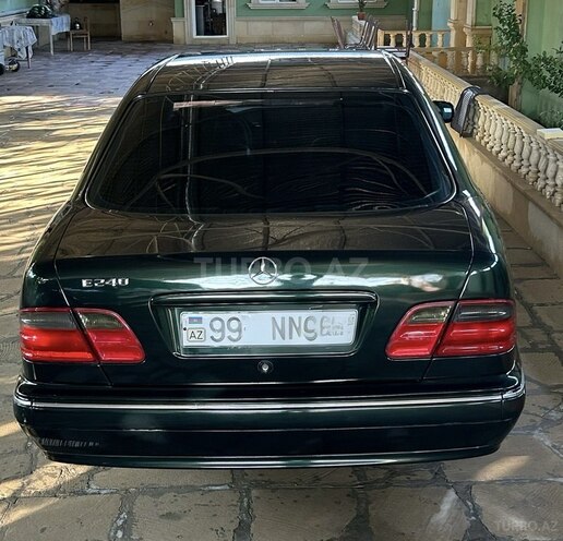 Mercedes E 240 2001, 391,413 km - 2.4 l - Bakı