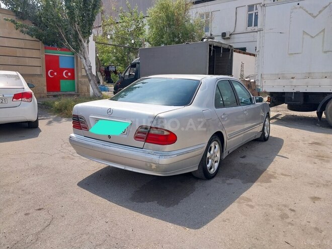 Mercedes E 220 2000, 321,147 km - 2.2 л - Bakı