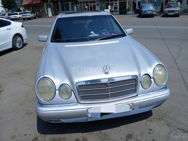 Mercedes E 200 1996, 367,447 km - 2.0 л - Göyçay