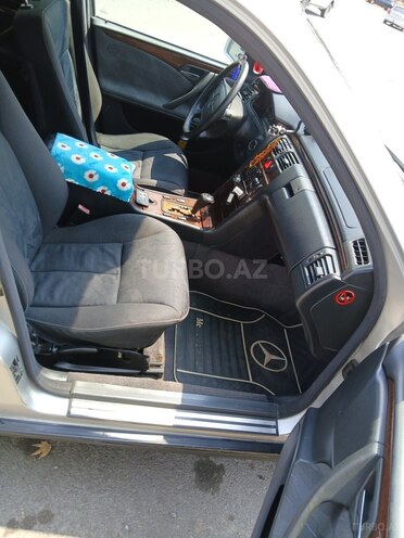 Mercedes E 200 1996, 367,447 km - 2.0 л - Göyçay