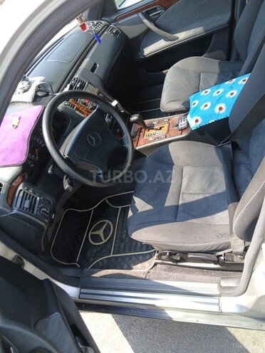 Mercedes E 200 1996, 367,447 km - 2.0 л - Göyçay