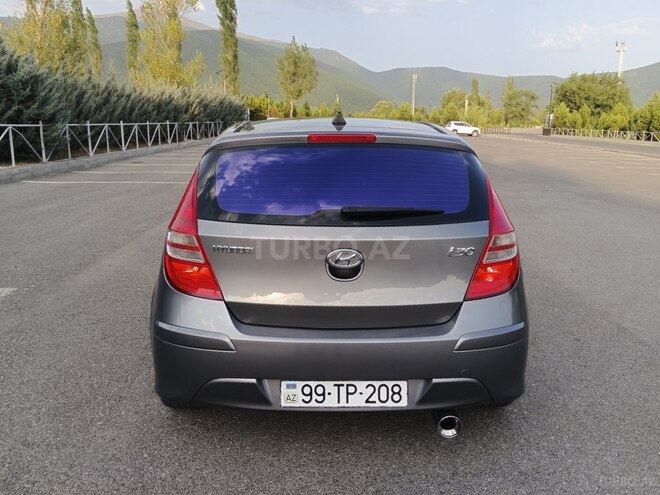 Hyundai i30 2011, 259,120 km - 1.4 l - Şəki