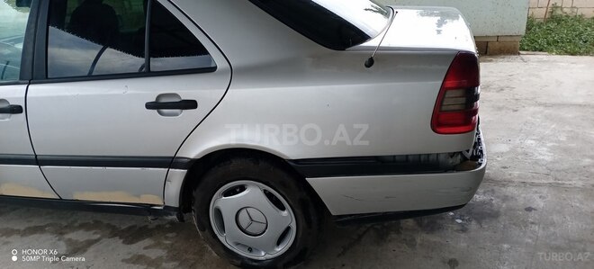 Mercedes E 220 1996, 650,000 km - 2.2 l - Bakı