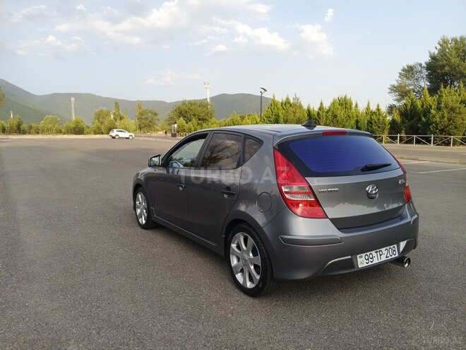 Hyundai i30 2011, 259,120 km - 1.4 l - Şəki