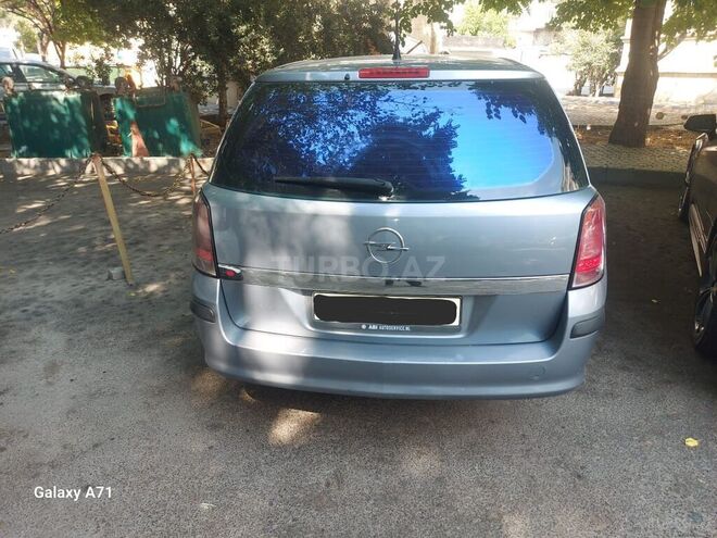Opel Astra 2006, 214,000 km - 1.3 l - Bakı