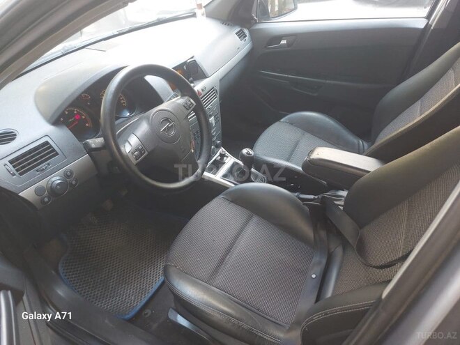 Opel Astra 2006, 214,000 km - 1.3 l - Bakı