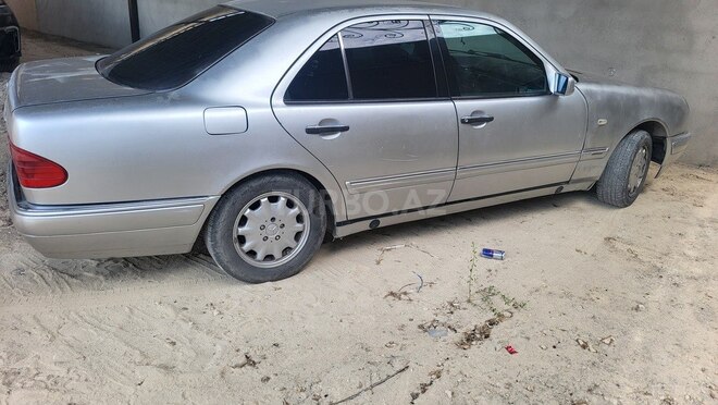 Mercedes E 230 1996, 450,000 km - 2.3 l - Bakı
