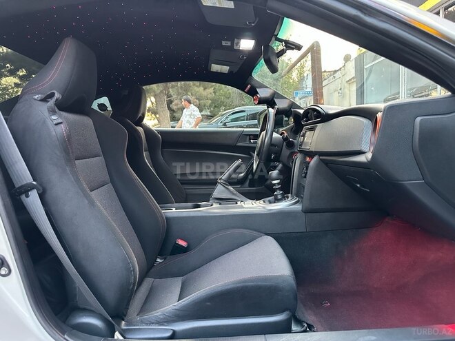 Subaru  2015, 133,445 km - 2.0 l - Bakı