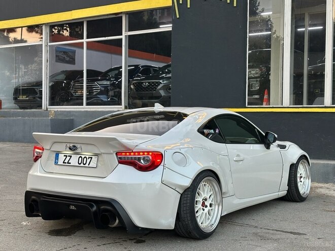 Subaru  2015, 133,445 km - 2.0 l - Bakı