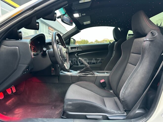 Subaru  2015, 133,445 km - 2.0 l - Bakı