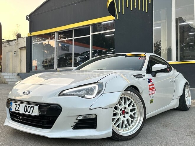 Subaru  2015, 133,445 km - 2.0 l - Bakı
