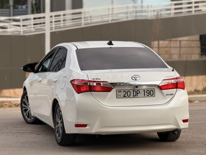Toyota Corolla 2015, 192,000 km - 1.8 l - Gəncə
