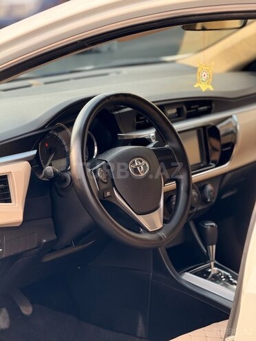 Toyota Corolla 2015, 192,000 km - 1.8 l - Gəncə