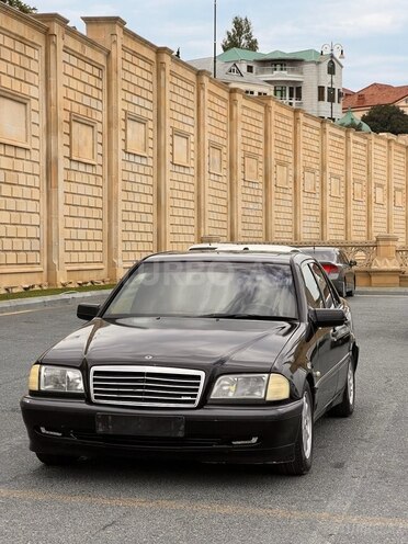 Mercedes C 180 1999, 365,000 km - 1.8 l - Bakı