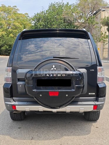 Mitsubishi Pajero 2008, 231,000 km - 3.0 l - Bakı