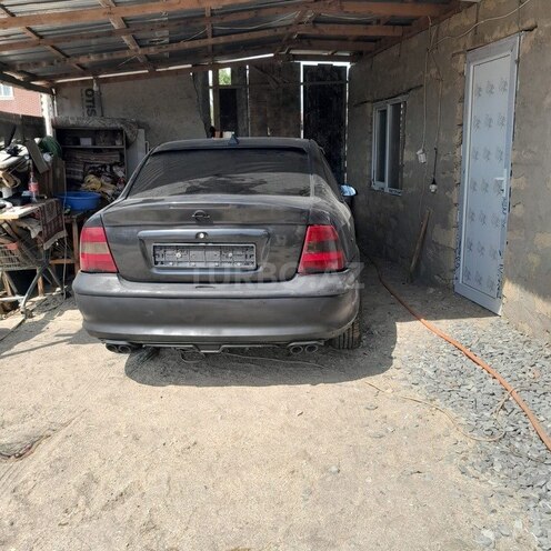 Opel Vectra 1996, 318,000 km - 2.0 l - Bakı