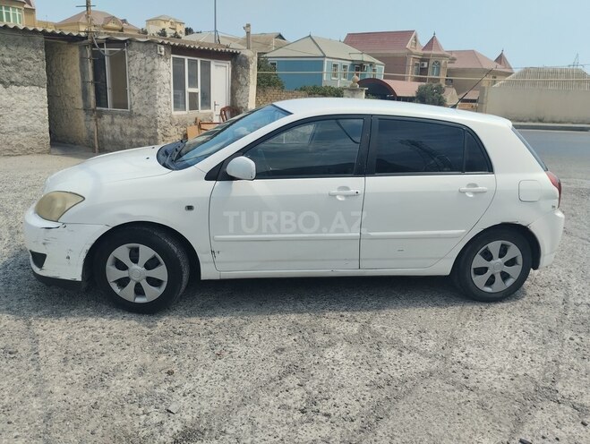 Toyota Corolla 2004, 355,000 km - 1.4 l - Bakı