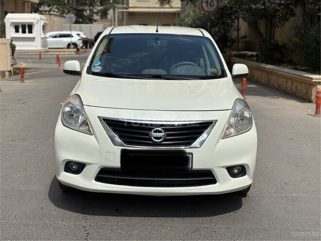 Nissan Sunny 2014, 184,000 km - 1.5 l - Bakı