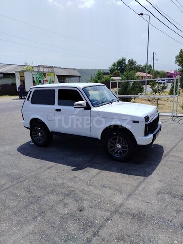 LADA (VAZ) Niva 2015, 122,000 km - 1.7 l - Qusar