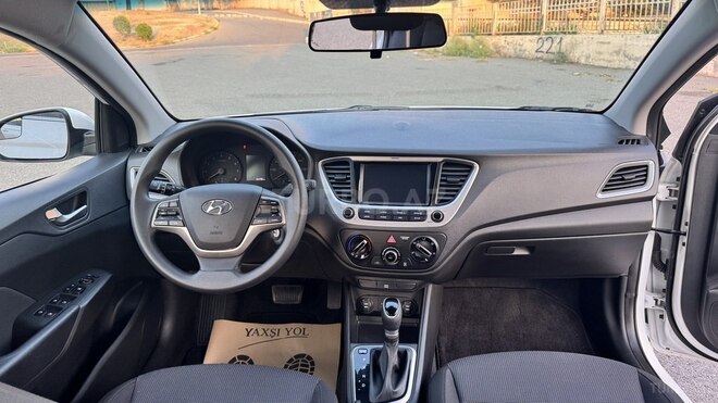 Hyundai Accent 2022, 31,000 km - 1.6 л - Bakı